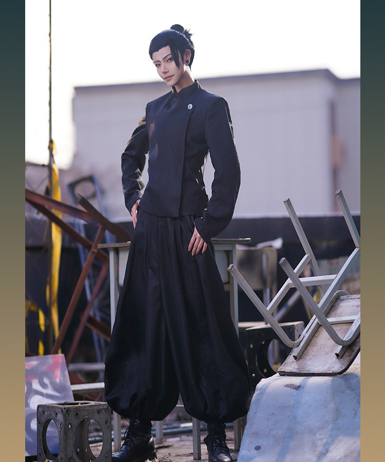 جوجوتسو كايسن 	 ساتورو غوجو، ج - مراجعة Cosplay Anime Expo وسعره