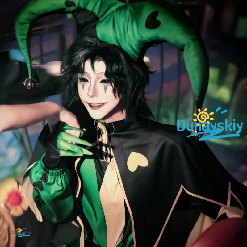 زي تنكري للرجال على شكل مهرج ب - مراجعة Anime Cosplay Expo 2025 وسعره