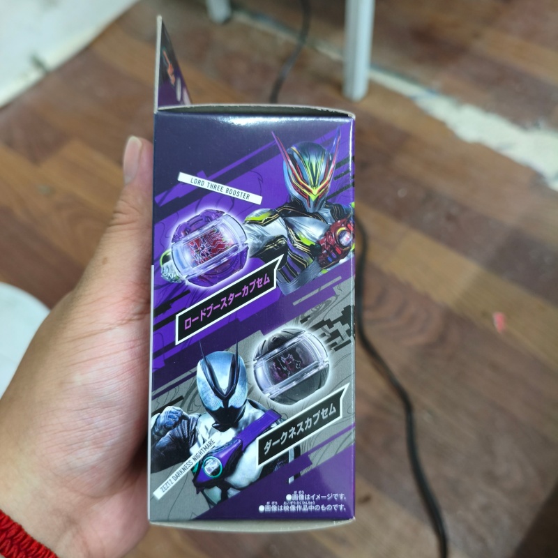 متوفر في المخزون: مجموعة كبسول - مراجعة Anime Cosplay Kamen Rider وسعره